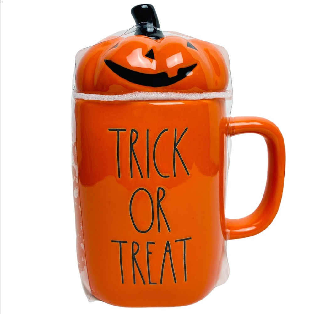 🎃NWT Rae Dunn Halloween TRICK OR TREAT Orange Pumpkin Topper Mug